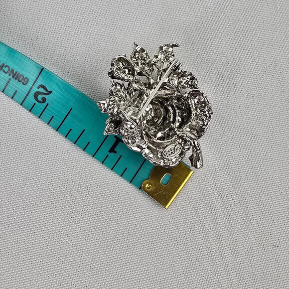 Black Rose Rhinestone Brooch - Picture 5 of 5